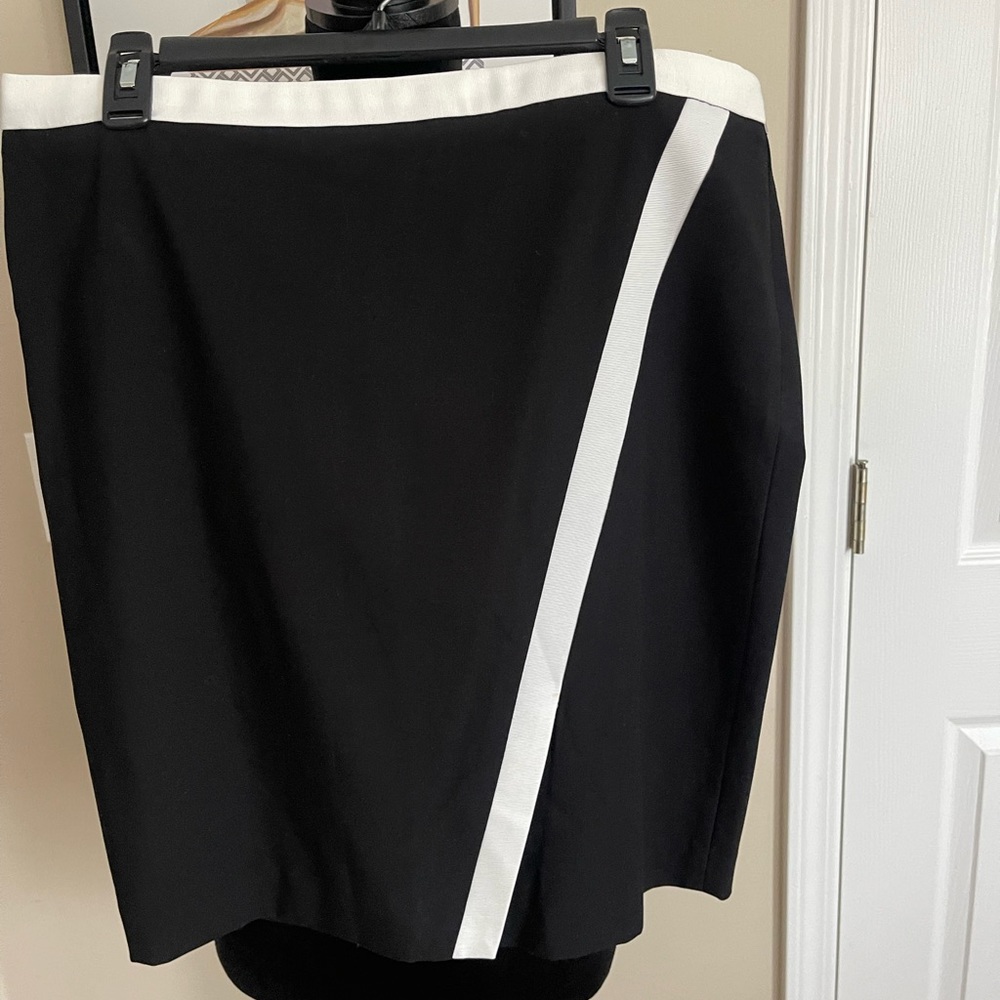 Calvin Klein contrast trims black and white  skirt